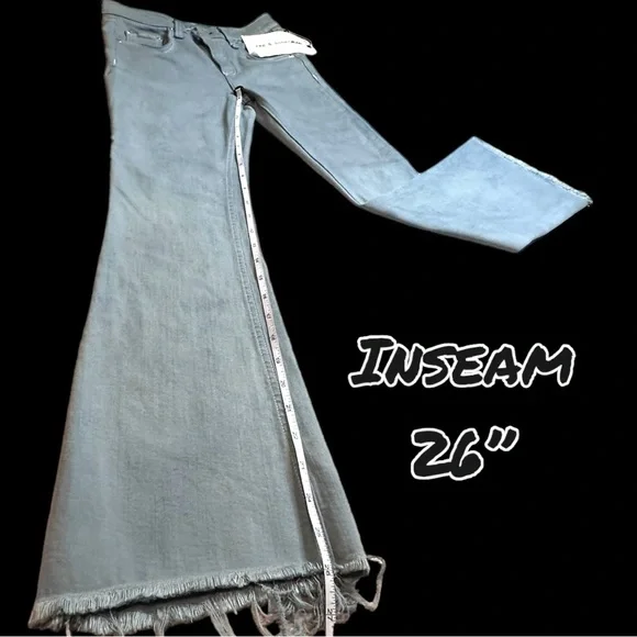 Originally NWT Aged White Flare Crop Jeans now in Sage. Size 26 - Picture 8 of 12